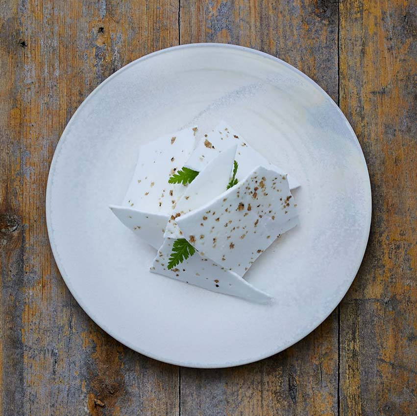 CHOCOLATE MOUSSE & LICORICE MERINGUE