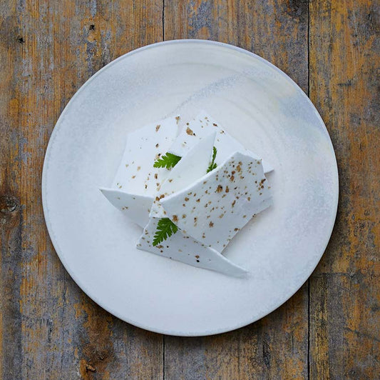 CHOCOLATE MOUSSE & LICORICE MERINGUE